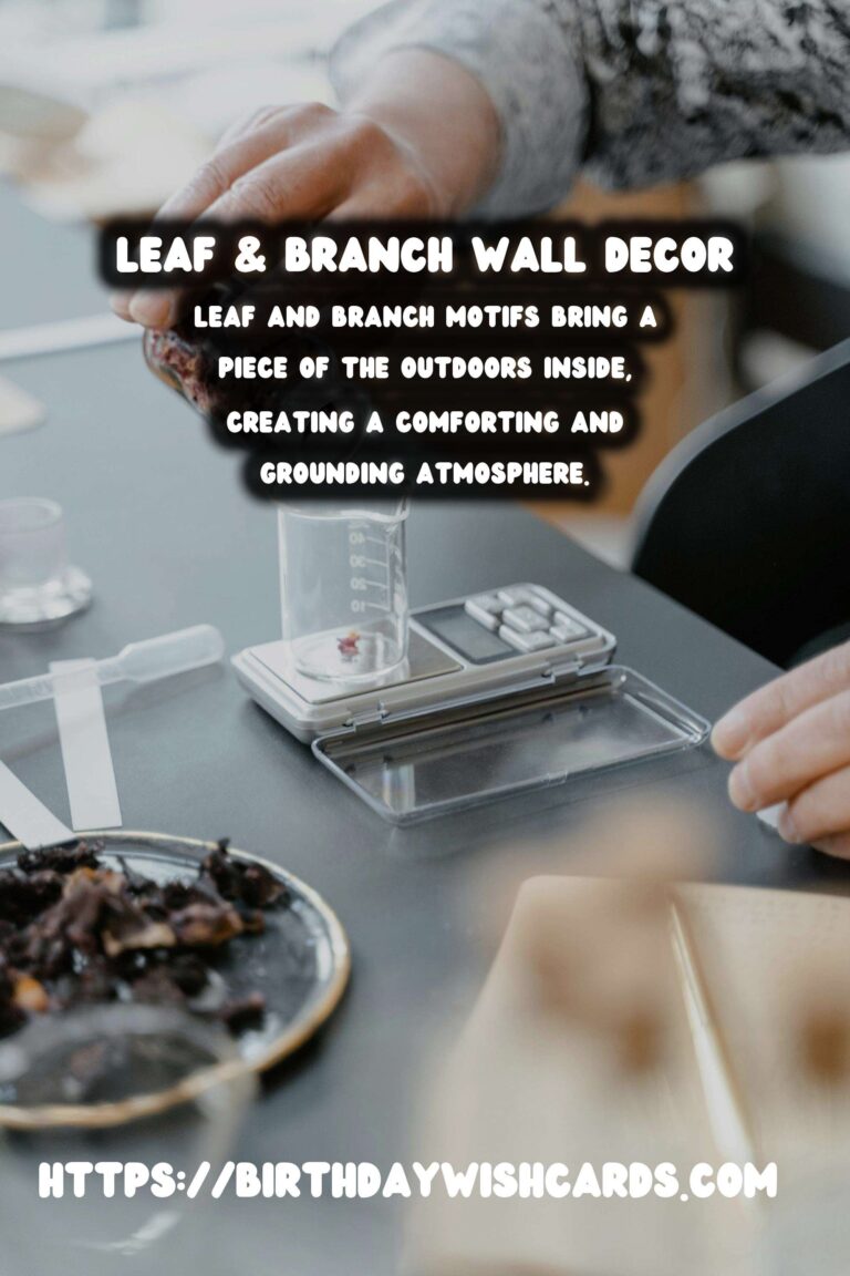 Autumn Wall Decor: Leaf & Branch Motifs for a Cozy Home