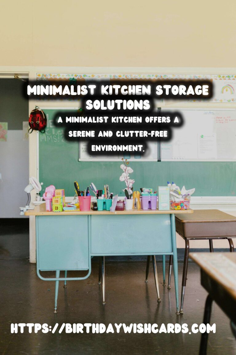 Creating a Minimalist Kitchen with Open and Closed Storage for Optimal Organization