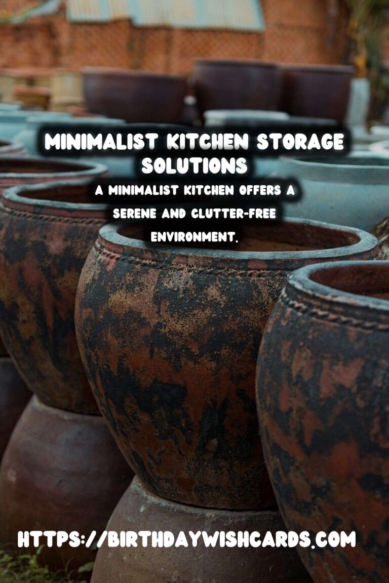 Creating a Minimalist Kitchen with Open and Closed Storage for Optimal Organization