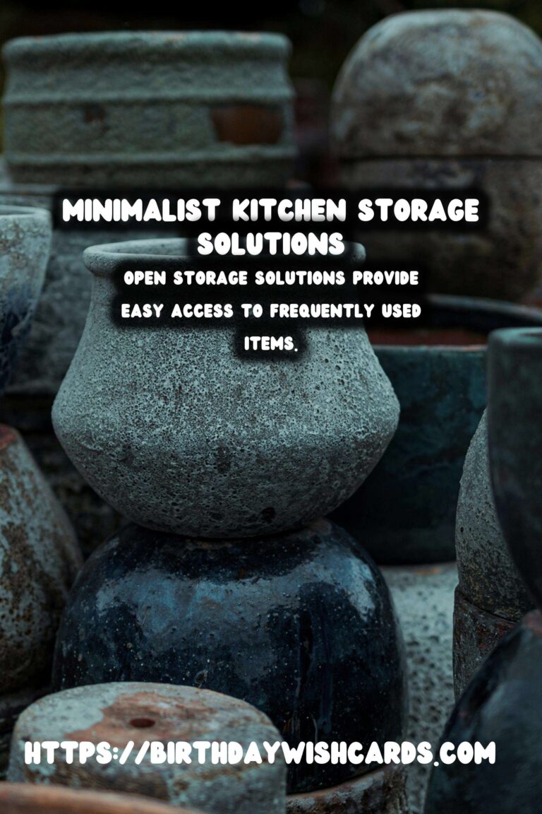 Creating a Minimalist Kitchen with Open and Closed Storage for Optimal Organization